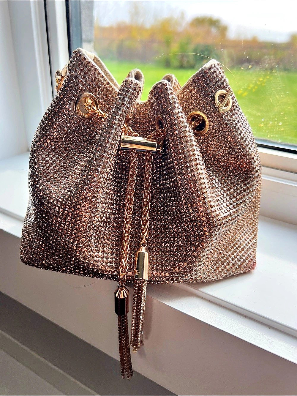 Crystal Mesh Bucket Shoulder Bag in Gold